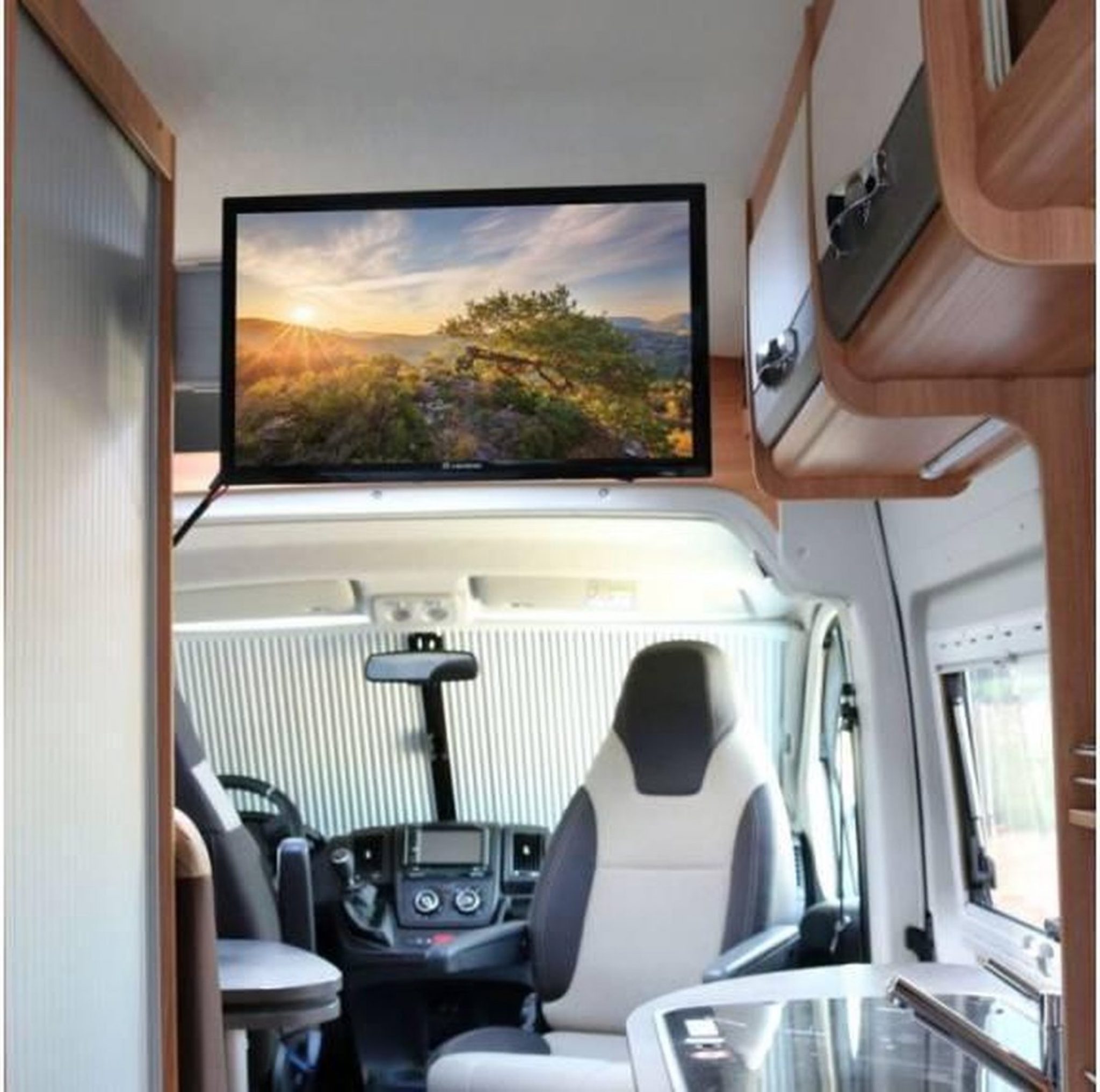 Caratec 12/24 volt TV voor campers, caravans en vrachtwagen Exclusive